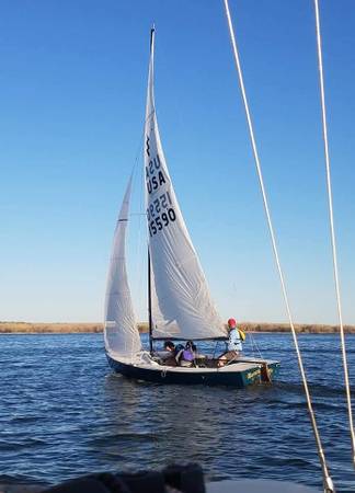 Lightning 19  Sailboat $ or trade smaller boat 1