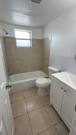 $1,455 / 1br - **OCTOBER PROMOTION $500.00 FOR FIRST MONTH $1,455.00 PER MONTH** (HOLLYWOOD)64049281685505122