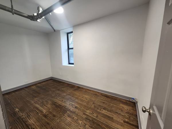 $1,100 Rooms at West 138th street and Broadway-In-unit washer/dryer (Harlem / Morningside)63945494529794122