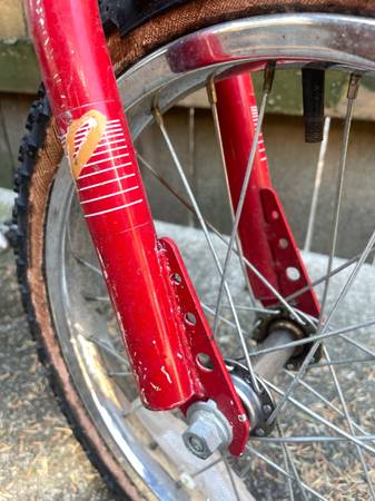 ¡Superviviente! BMX clásica de 1985, Schwinn Predator Gremlin, bicicleta de 16 pulgadas - $100 (Alki West Seattle)63471362907393123