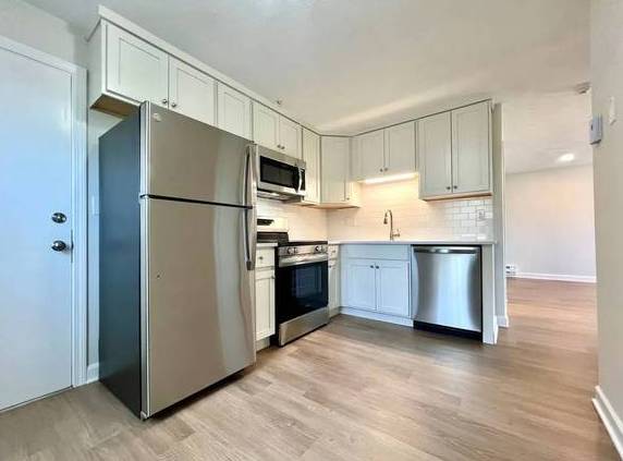 v
$1,078
Flushing, NY v
$1,078
Flushing, NY