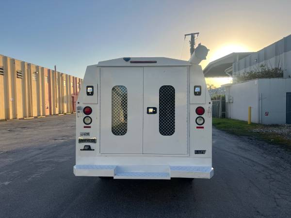 2017 Chevrolet Express 3500 KUV Service Body - $19,800 (Miami)63470425710209124
