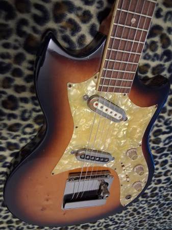Early 60s Framus Strato guitar 1