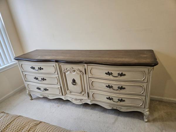 Thomasville Solid Wood Dresser 1