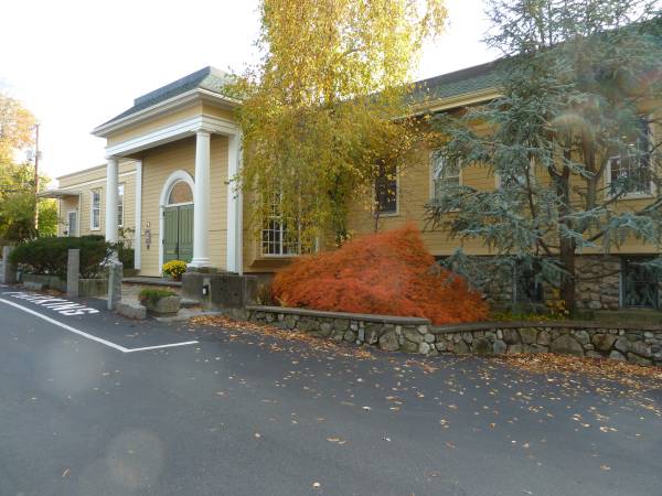 $895 STOUGHTON Office Space  (18" X 13')63856336155779124