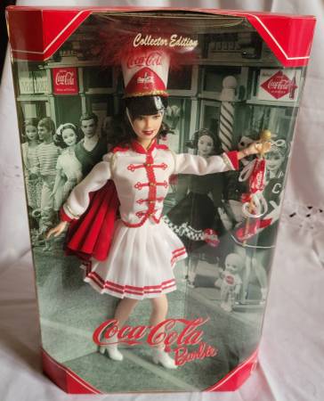 2001 Collector’s Edition COCA-COLA Majorette Barbie Mattel #53974 1