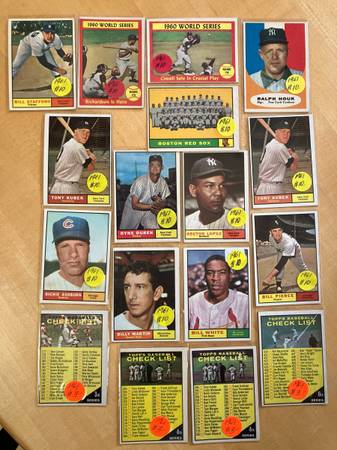 *** (18) 1961 TOPPS BASEBALL CARDS * (8) NY YANKEES *** 1