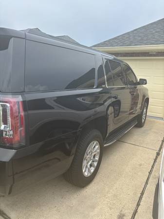 2019 GMC Yukon SLT – Excellent Condition – New Transmission – Warranty - $27,900 (La Place)63439000760579124
