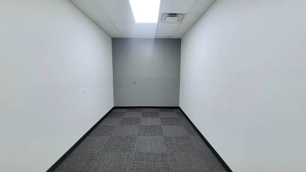 $680 🌇 Starter office for 2 people – E. Jefferson, Downtown Detroit 🌇 (Detroit, MI)63926724977539124
