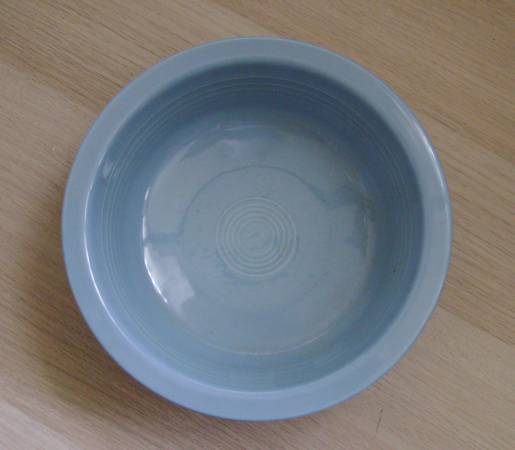 Fiestaware Periwinkle Blue 8" Round Vegetable Bowl by Homer Laughlin 1