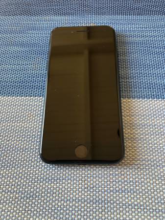 Apple iPhone SE 3rd Gen - Xfinity Only 1