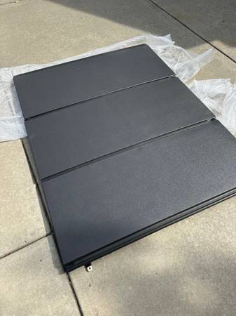 Tonneau Cover (3 sections), Cadillac EXT/Avalanche 1500/2500 1