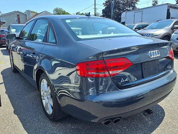 2010 Audi A4 2.0T quattro Premium AWD 4 puertas Sedán 6A - $10995.0063441360819587123