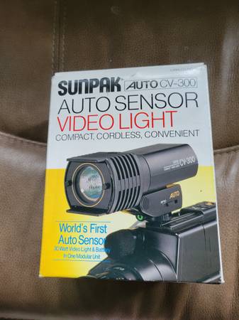 Camera Flood Light - Still Picture Camera and Video Camera 1