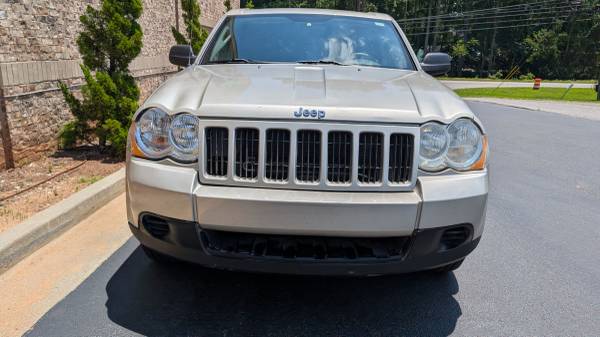 2008 JEEP GRAND CHEROKEE LAREDO SOLO 174 K MILLAS FUNCIONA CONDUCE Y CAMBIA EXCELENTE - $4,200 (CUMMING)63620368950529123