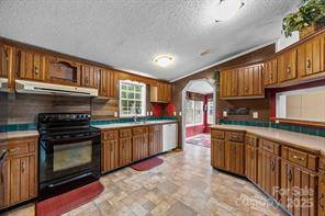 $320,000 / 3br - 1842ft2 - 573 Deep Gap Loop Road (Flat Rock)64029206421633121