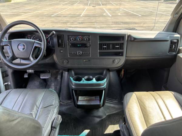 2009 GMC Savana 1500 - Photo 13