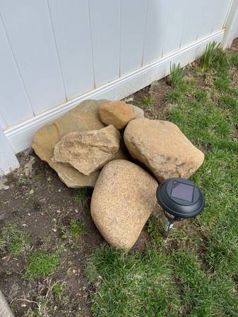 Larg rocks for sale 1