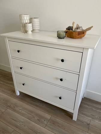 IKEA Hemnes 3-drawer Dresser 1