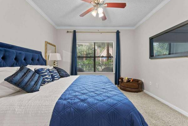 $1,489 / 2br - 1104ft2 - Granite Countertops, Spa/Hot Tub, Covered Parking, In Unit W/D (Houston Medical Center)63906679549315120