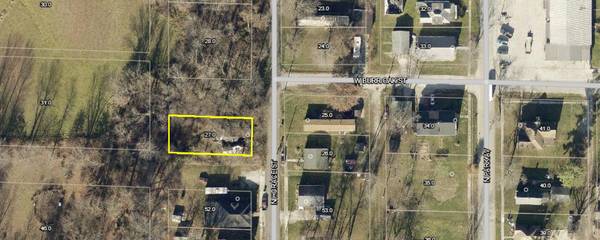 Vacant lot in Jasonville.  Seller will finance 1