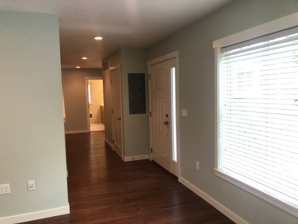 $2,700 / 4br - 2074ft2 - 805 NW Fisk (Pullman)63980821892483123
