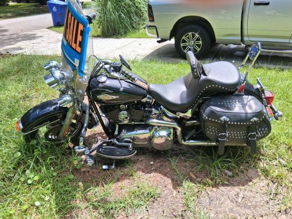 Harley Davidson 2010 softail 1