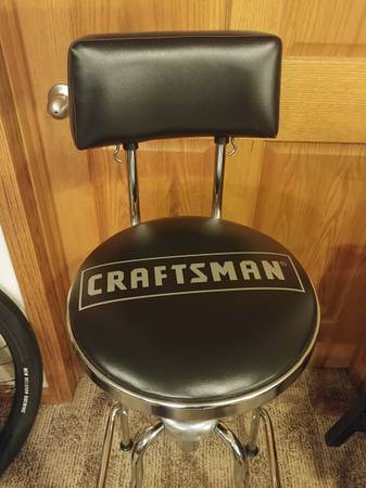 CRAFTSMAN Hydraulic Adjustable Stool - $60 (East Peoria)62941309706753122