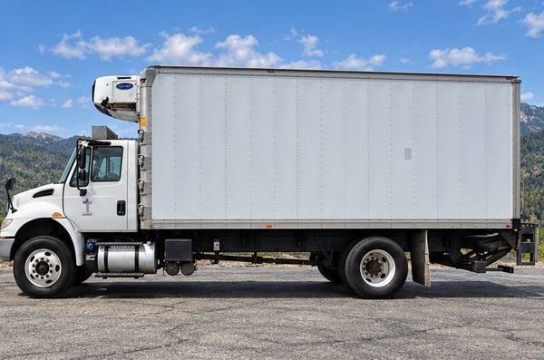 2017 International Reefer Box Truck with Liftgate 1