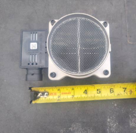 Mass Air Flow Sensor Air Meter 1