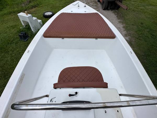 Barco tipo Bay de 17 pies Sea Pro - $7,000 (Hollywood)63471414918401124