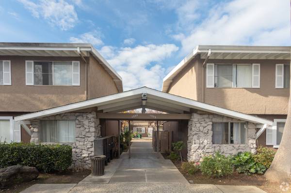 $2,616 / 2br - 830ft2 - 2 Bedroom 1 Bath Apartments for Rent on Tax Credit Property (san jose west)63850428086659120