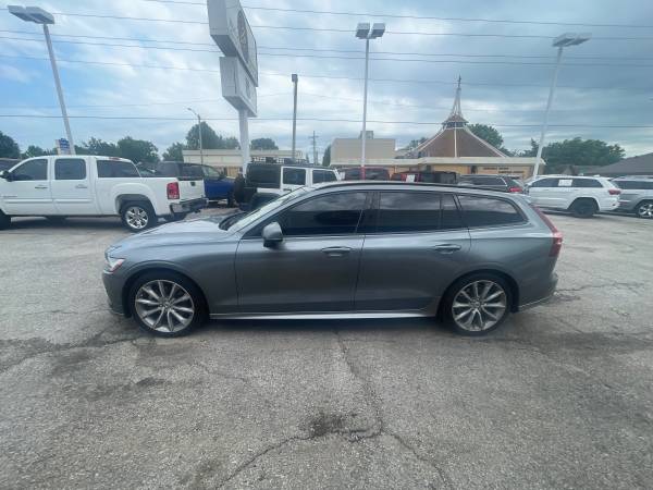 2020 Volvo V60 Momentum - $16,990 (4425 E 11th St Tulsa)63470244278401123