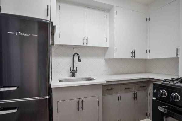 $1,495 / 2br - 925ft2 - Large 2 Bedroom Apartment For Rent @ Renew on Temple- Tour Today (Downtown)63671058463873123
