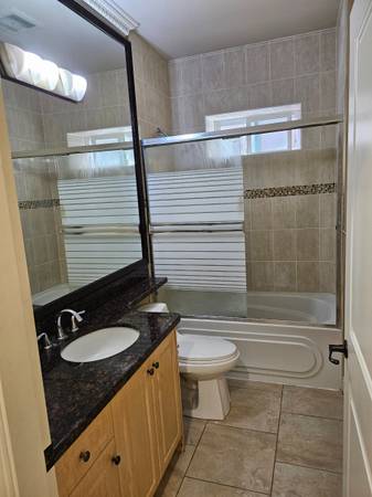 Luxury Basement Suite for Rent in Vancouver Westside 4