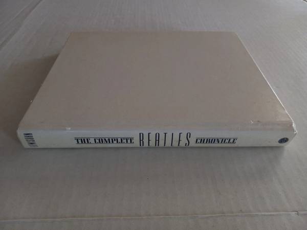 LOTE DE 7 LIBROS Y REVISTAS DE THE BEATLES: Muchas fotos, todas las canciones descritas - $30 (Wildwood)63438507272579121