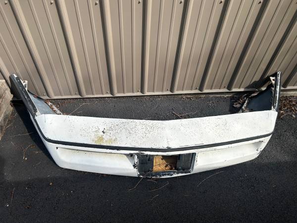 C4 corvette front bumper - $150426336176917063683