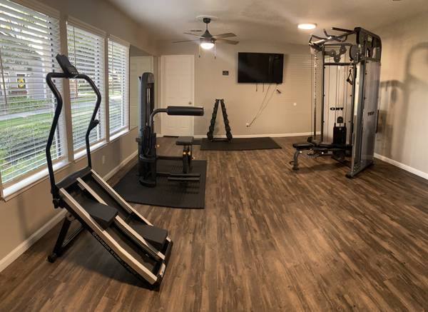 $1,825 / 2br - 858ft2 - Location really is everything! (Turlock)63970306408706123