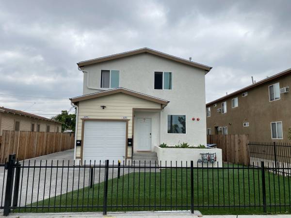 $750 / 5br - 1500ft2 - affordable shared living and shared room (Los Angeles)63952931184386120