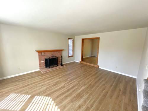 $1,939 / 3br - 2140ft2 - BEAUTIFUL 3 BEDROOM HOME IN KENT!! (252nd Pl, Kent, WA,)63884778825347121