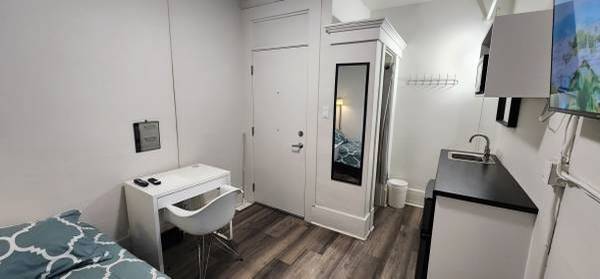 $730 / 1br - 578ft2 - Habitación en Granville - Todo incluido $730 (chicago)63960011322370121
