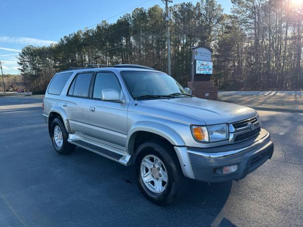 2001 Toyota 4Runner SR5 4WD - $5,900 (Loganville)63621080158081120