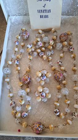 Old Venetian beaded necklace with matching earrings 1