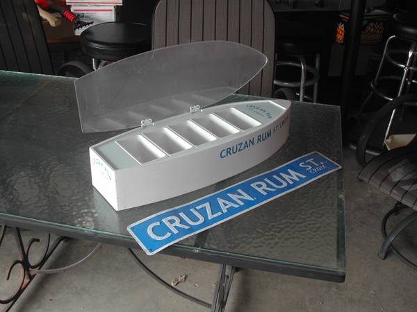 D66 - CRUZAN RUM ITEMS for your home bar 1