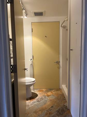 $1,800 / 1br - 683ft2 - 1 bedroom/1 bathroom Baca Rail Yard Arts District (Baca Rail Yard Arts District)63659900931971123