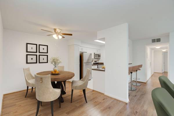 $3,849 / 3br - 1300ft2 - in Santa Clarita CA, 3BD 2BA, Spacious Kitchens (Santa Clarita)63701185778947123