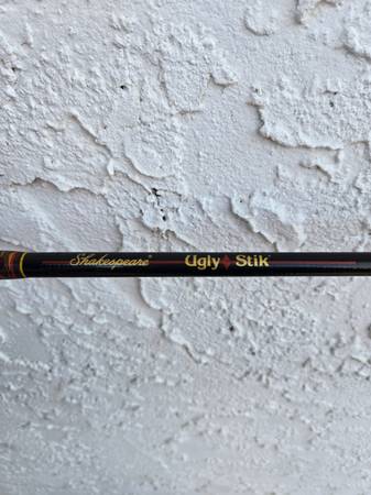 Conventional Rod & Reel - $40 (Croydon)63471187364355121