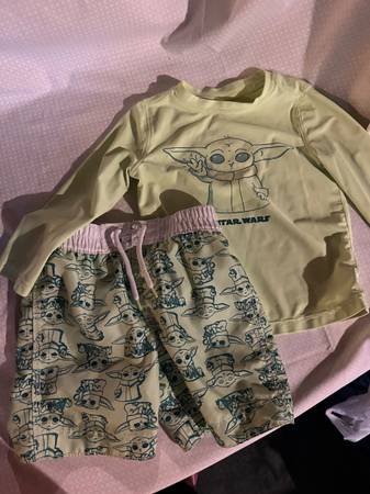 BABY GAP / STAR WARS "BABY YODA" TODDLER SWIM SET SIZE 2T 1
