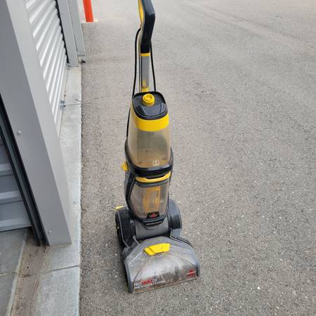 Bissell Shampooer 1
