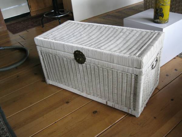 Vintage Wicker Trunk 1